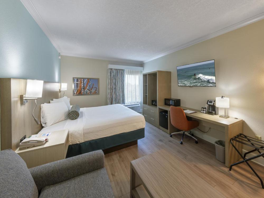 King Room with Sofa Bed interior